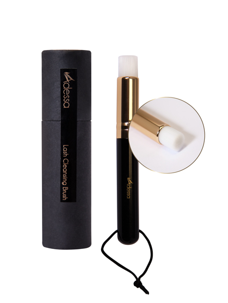 Adessa Lash cleansing Brush hasta fin de existencias