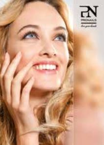 PN Poster Pronails Imagen Chica Rubia 50 x 70 cm hasta fin de existencias
